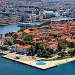 Apartament Skarica