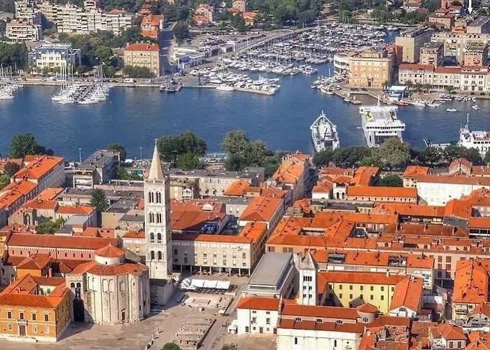 Апартаменти Skarica Задар